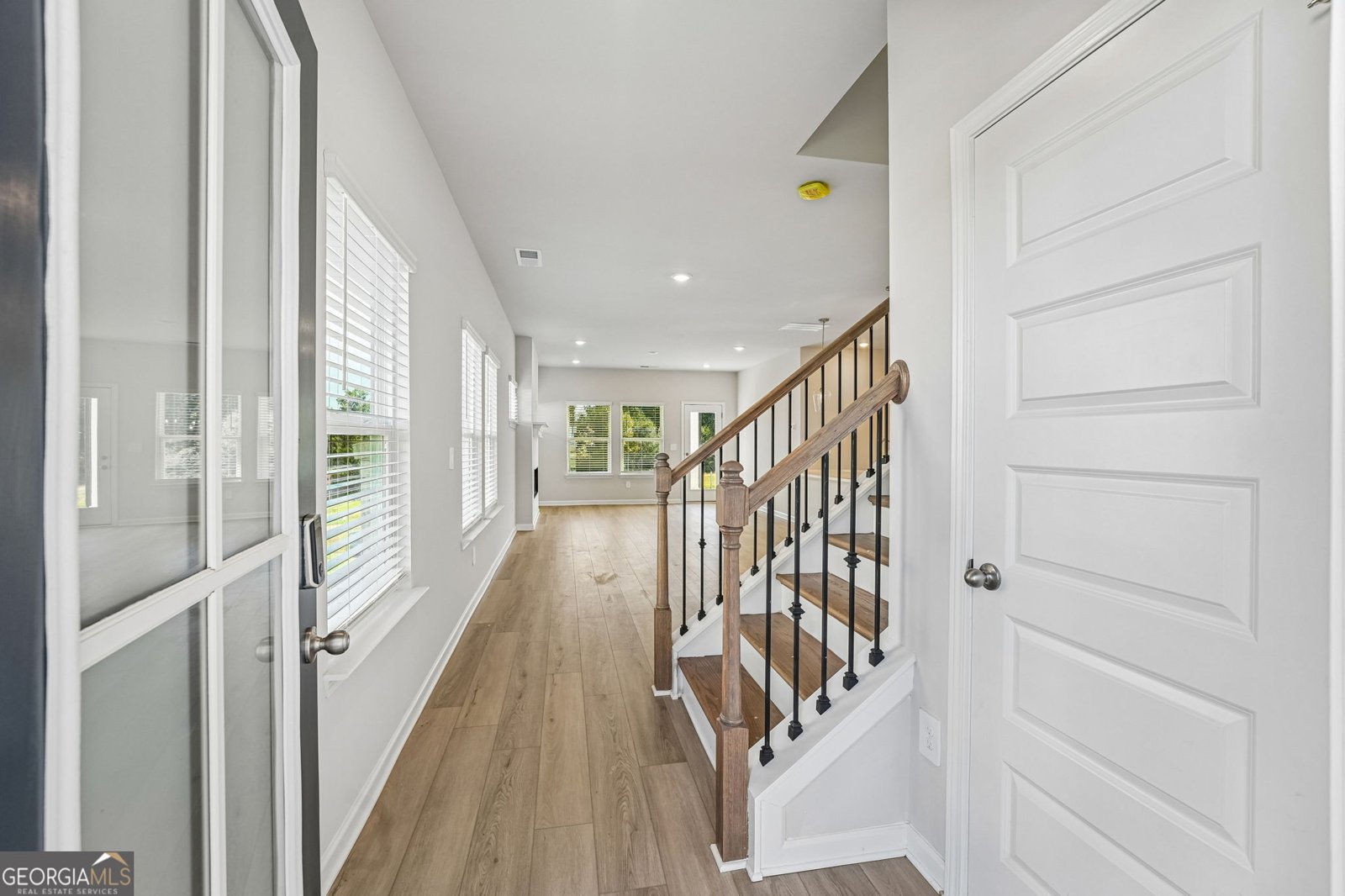 5025 Margot Way Cumming - Photo 8