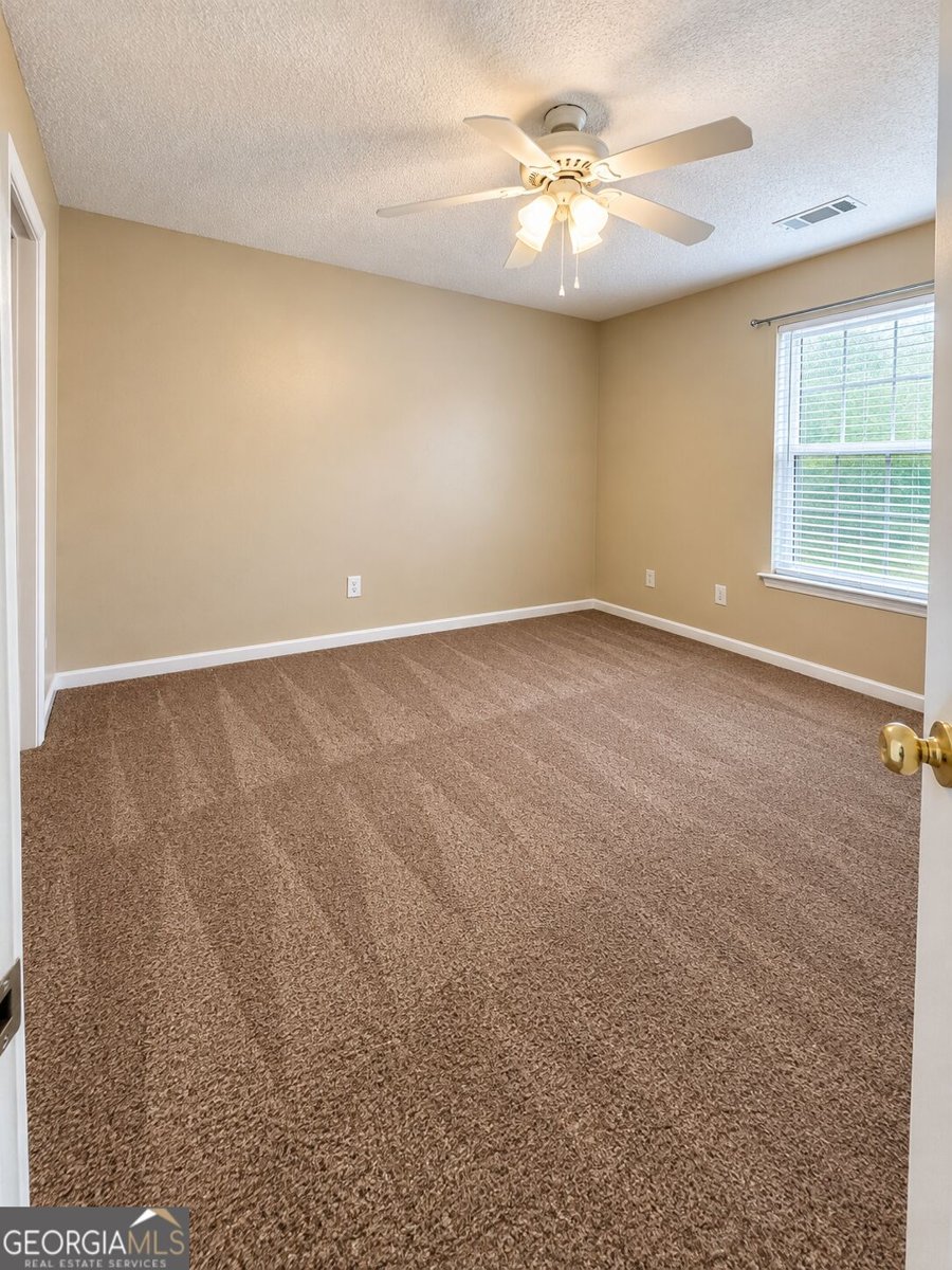 1775 Summerwoods Lane Griffin - Photo 9
