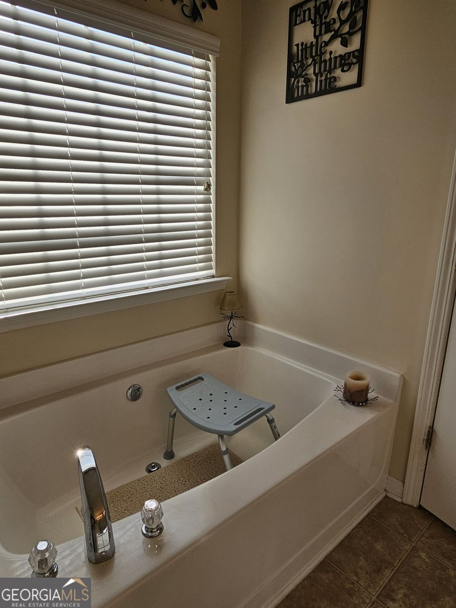 2404 Black Forest Drive Conyers - Photo 16