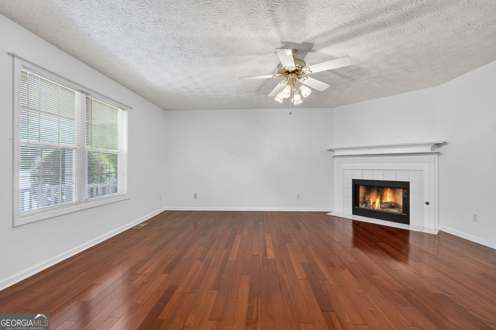 156 Brentwood Way Stockbridge - Photo 6