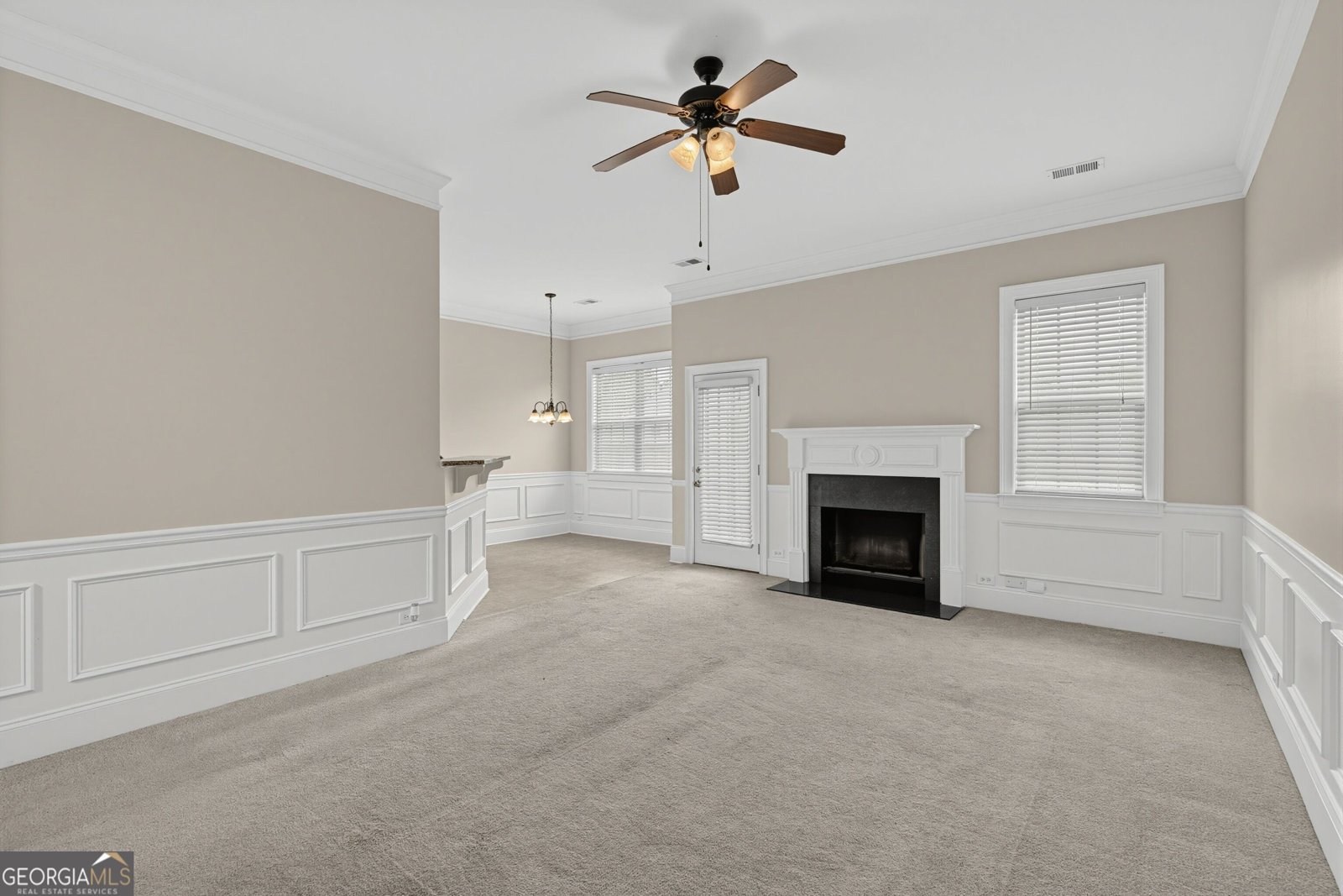 217 Saintvry Path Atlanta - Photo 7