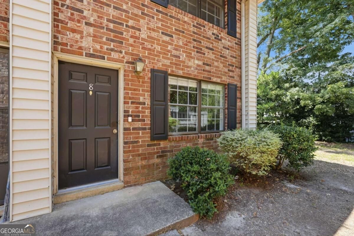 1235 Riverside Drive Gainesville - main photo