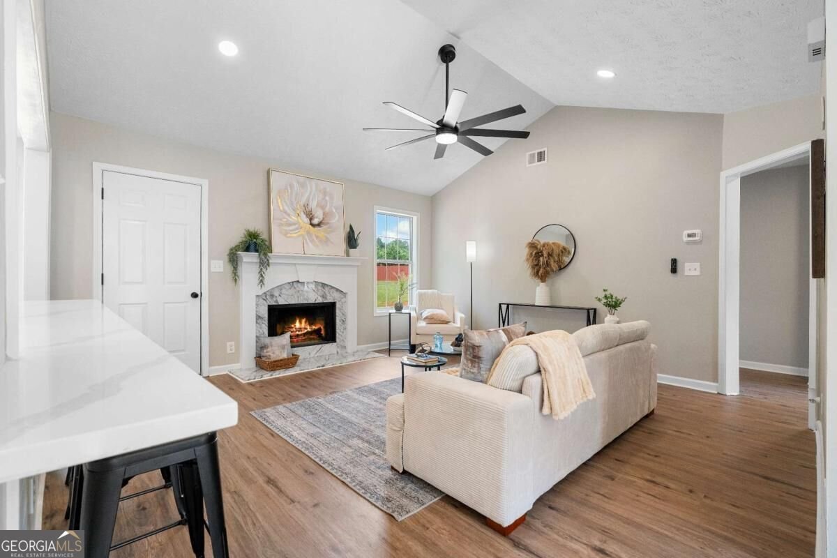 130 Fields Creek Way Covington - Photo 9