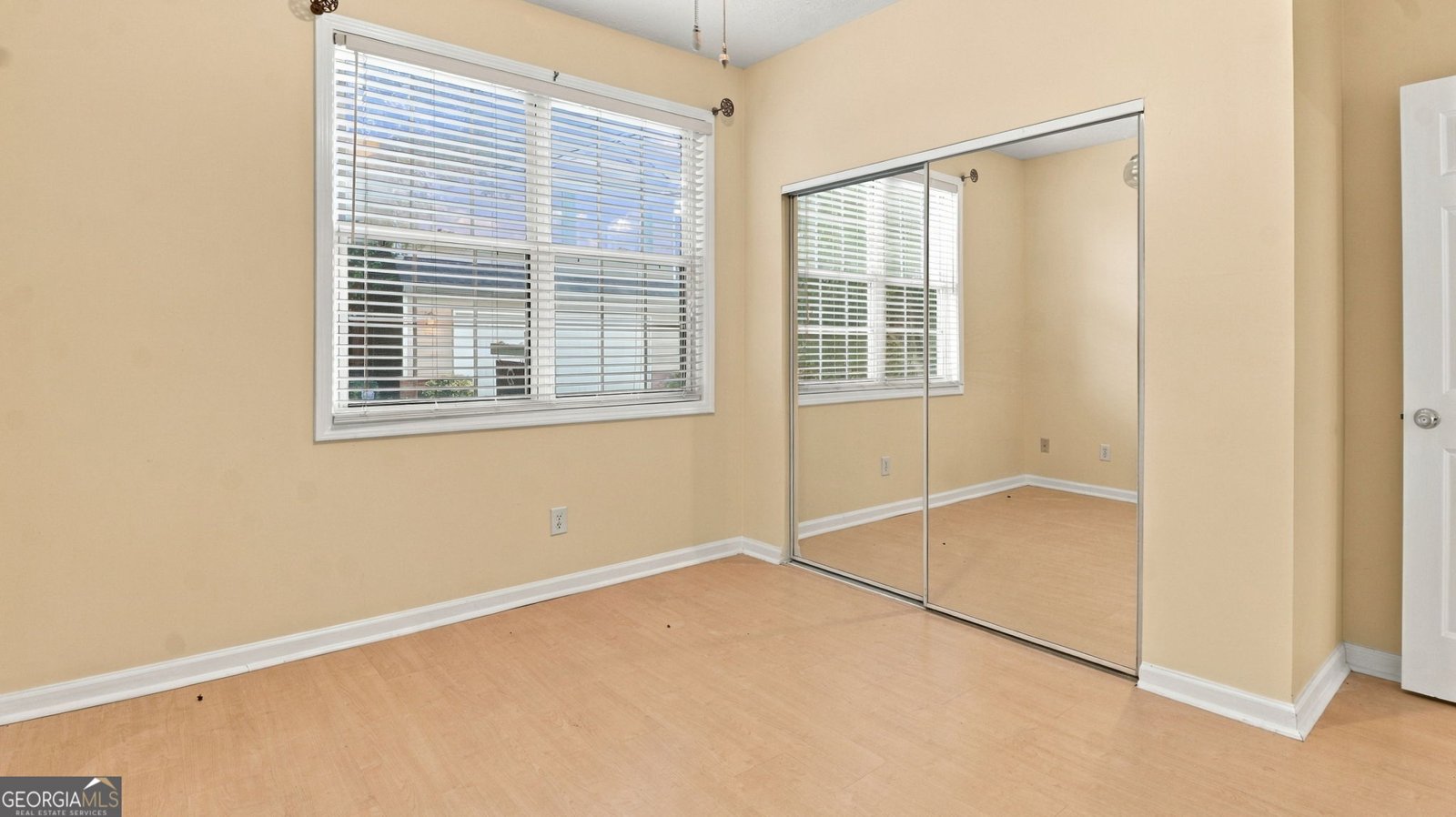682 Bedford Court Woodstock - Photo 12