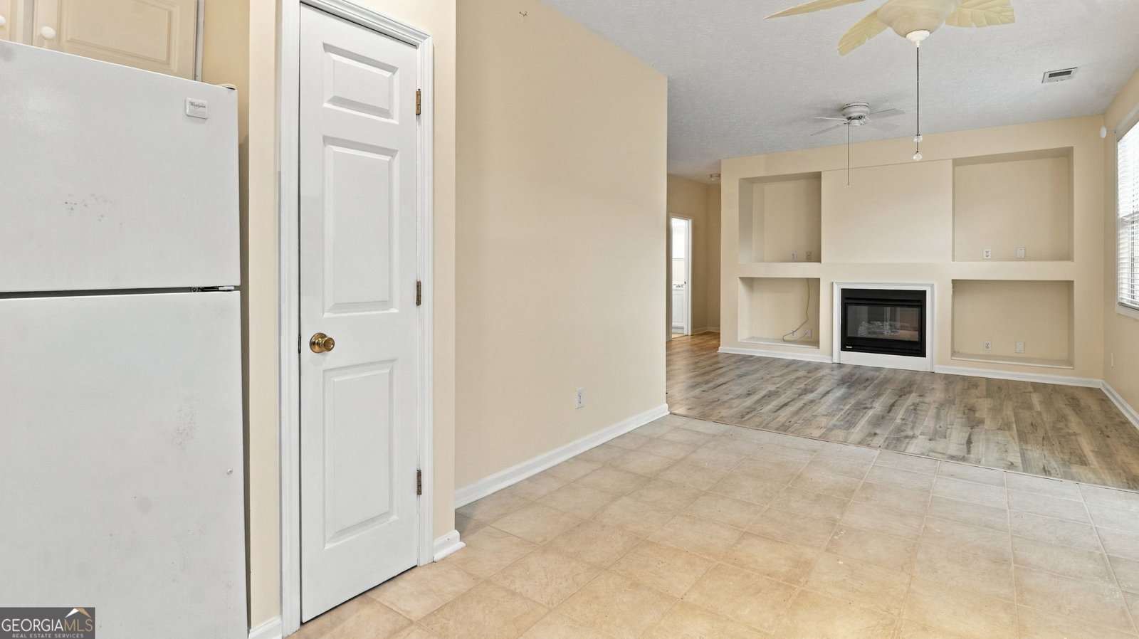 682 Bedford Court Woodstock - Photo 9