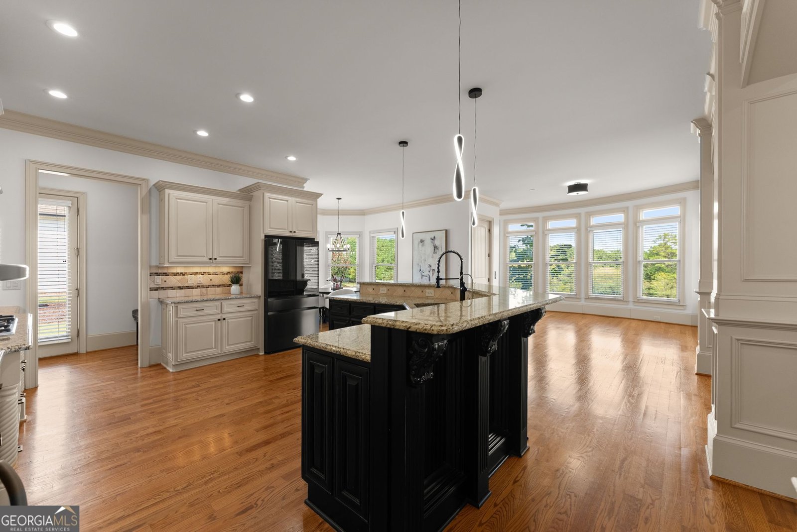 4645 Manor Drive Gainesville - Photo 18