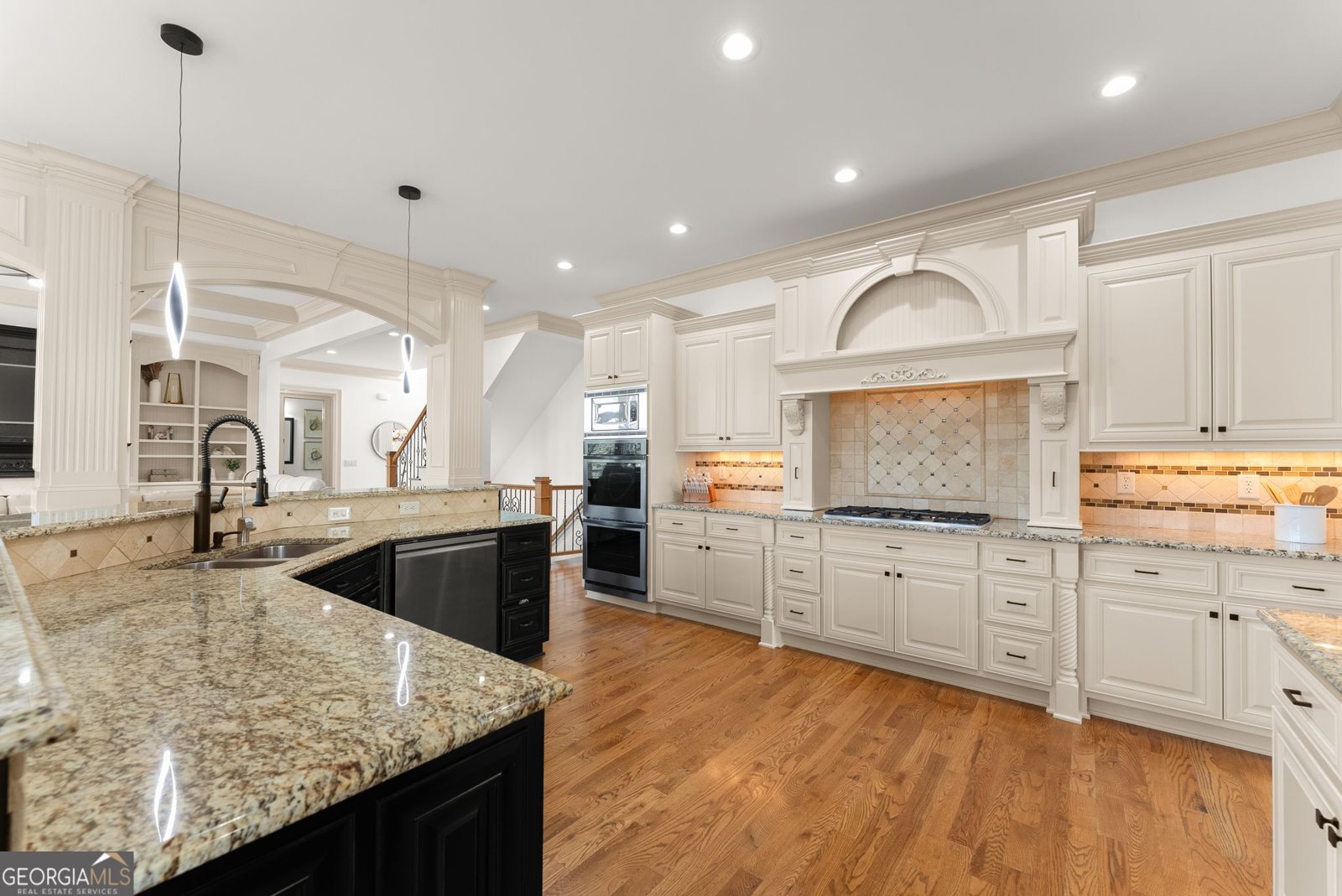 4645 Manor Drive Gainesville - Photo 19