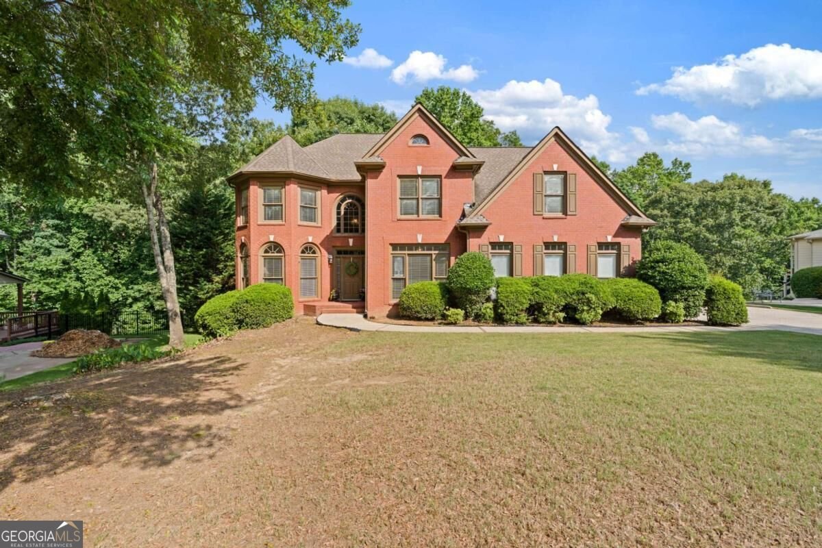 163 Woodcliff Drive Suwanee - main photo