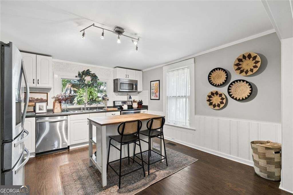 2152 Forrest Place Atlanta - Photo 11