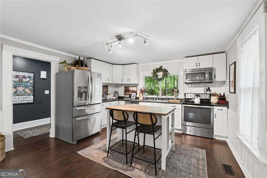 2152 Forrest Place Atlanta - Photo 13