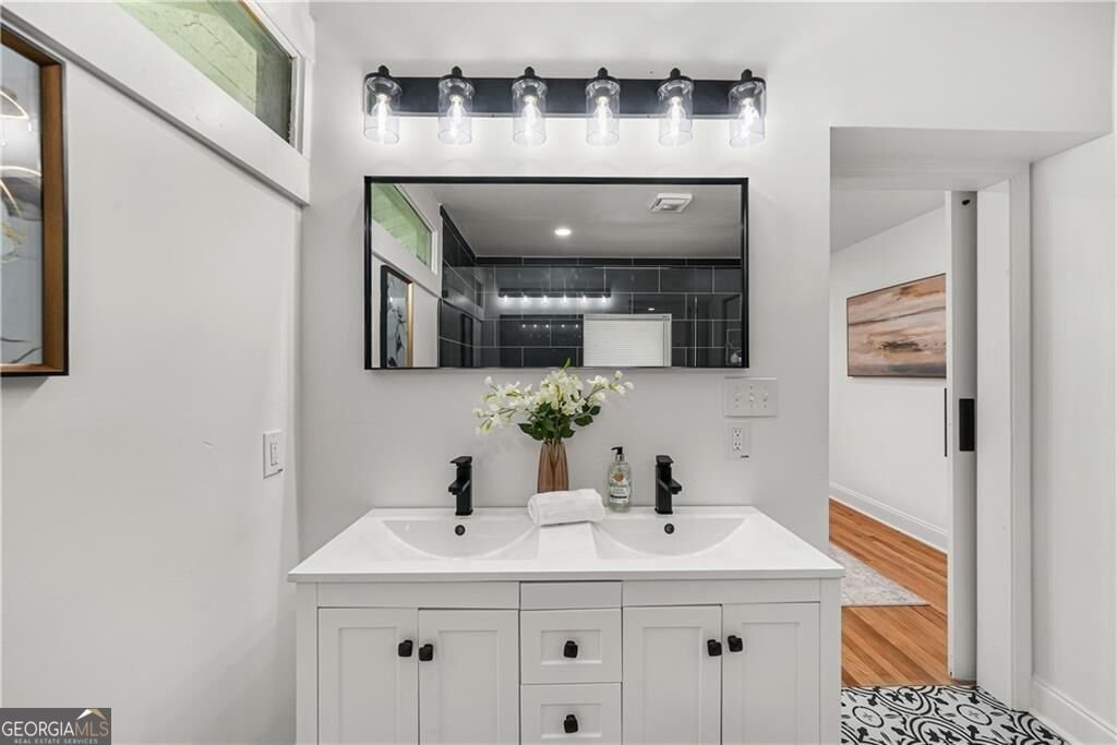 1023 Byron Drive Atlanta - Photo 18