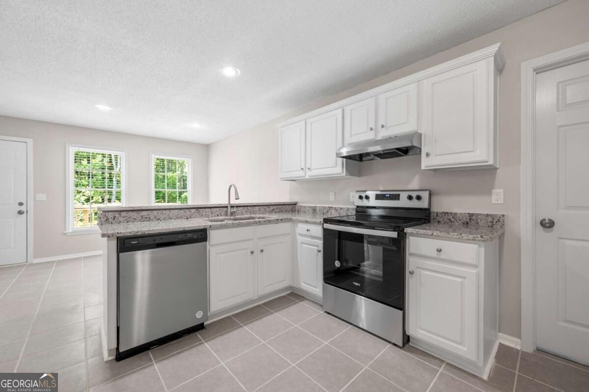 5723 Garden Walk Flowery Branch - Photo 7