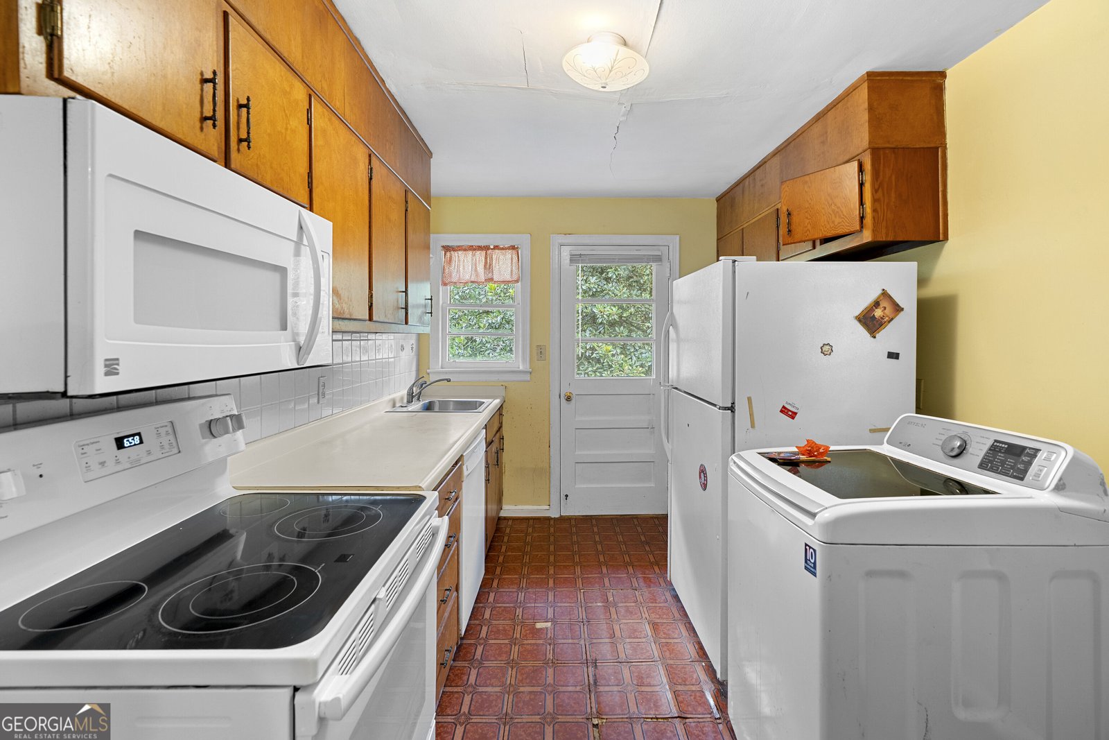2592 Woodridge Drive Decatur - Photo 10