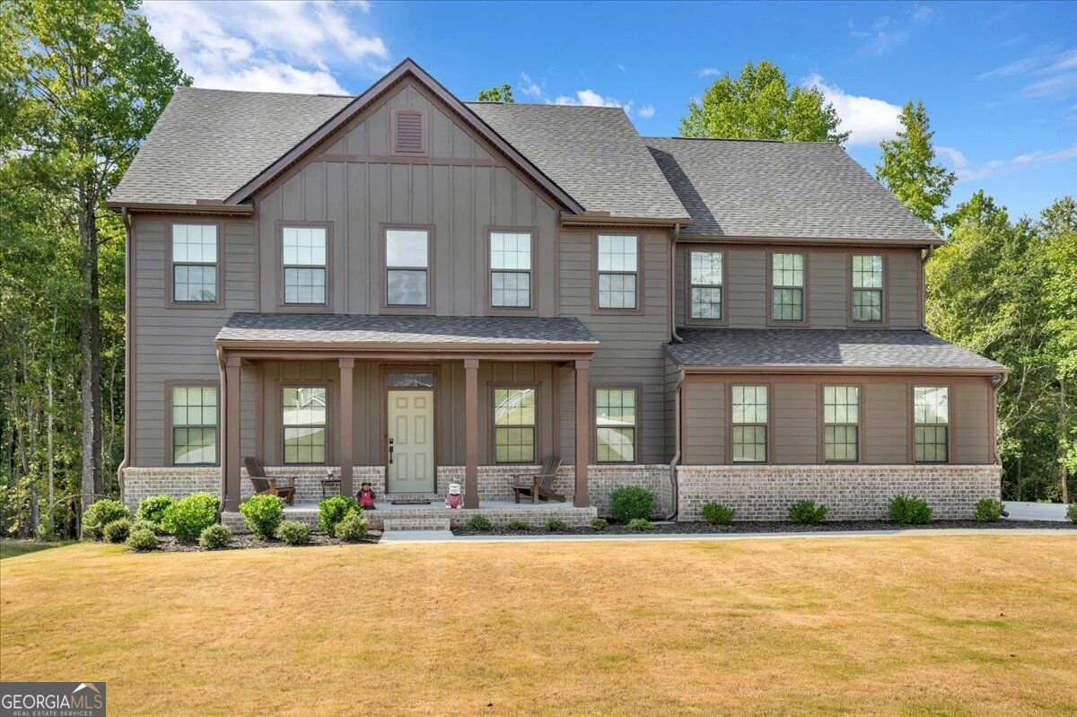 125 Longwood Drive Fayetteville - main photo