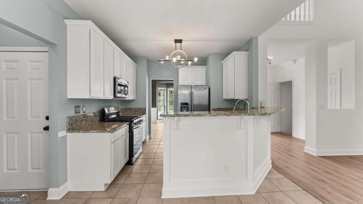 5665 Kennemore Drive Alpharetta - Photo 10