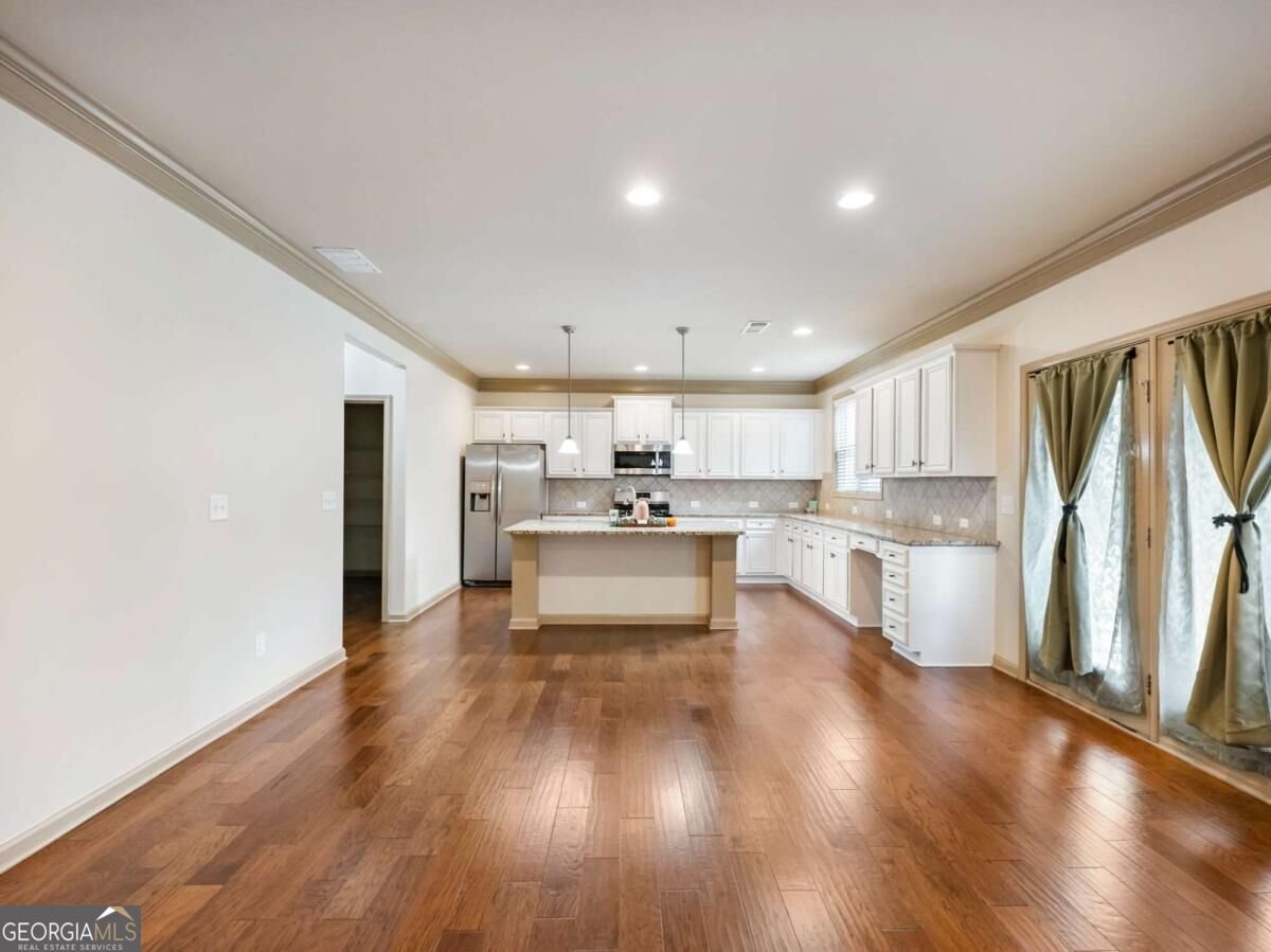 5915 Park Bay Court Flowery Branch - Photo 10