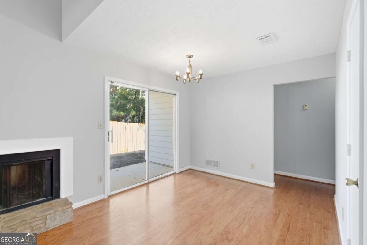 693 Brandlwood Way Lilburn - Photo 10