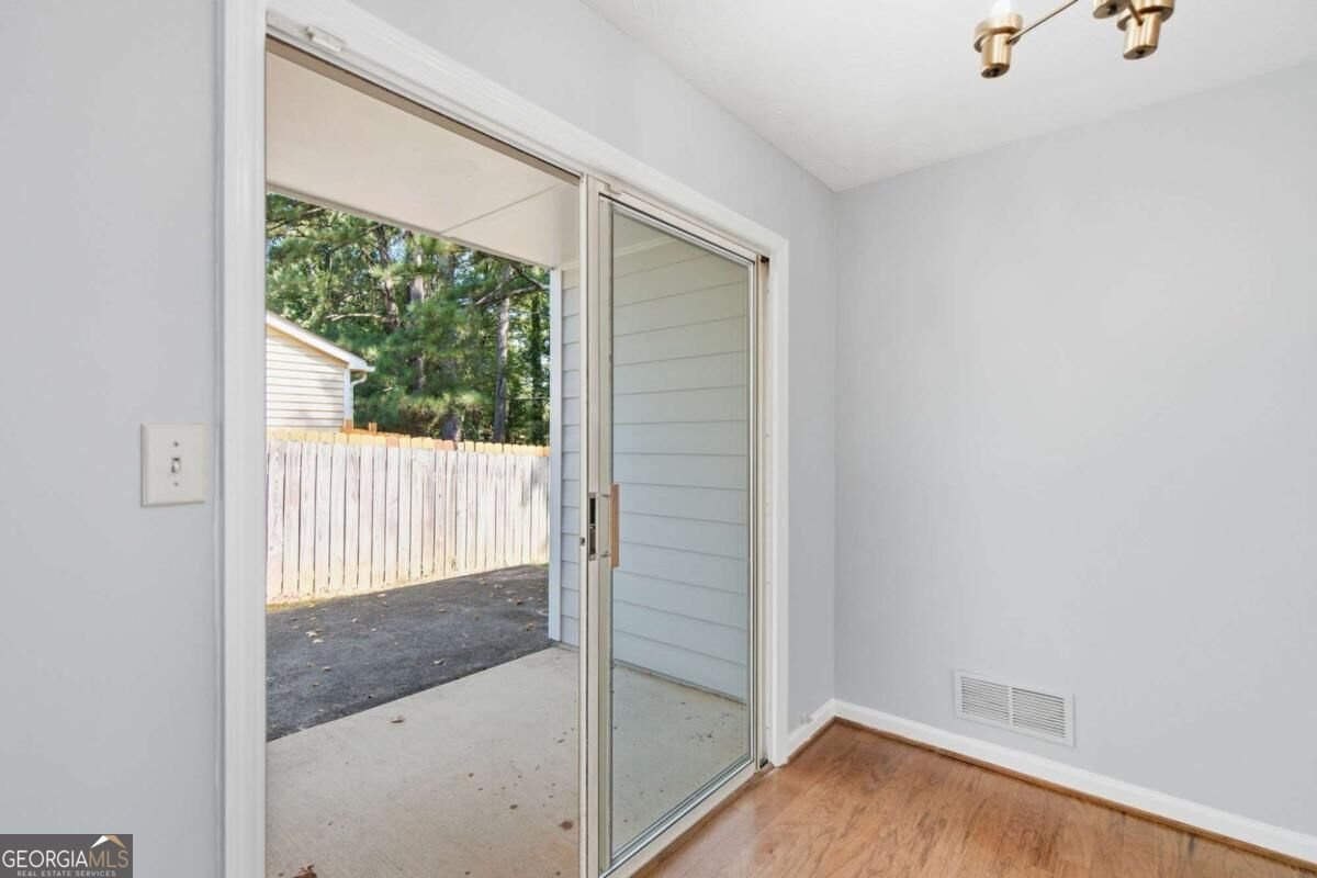 693 Brandlwood Way Lilburn - Photo 26