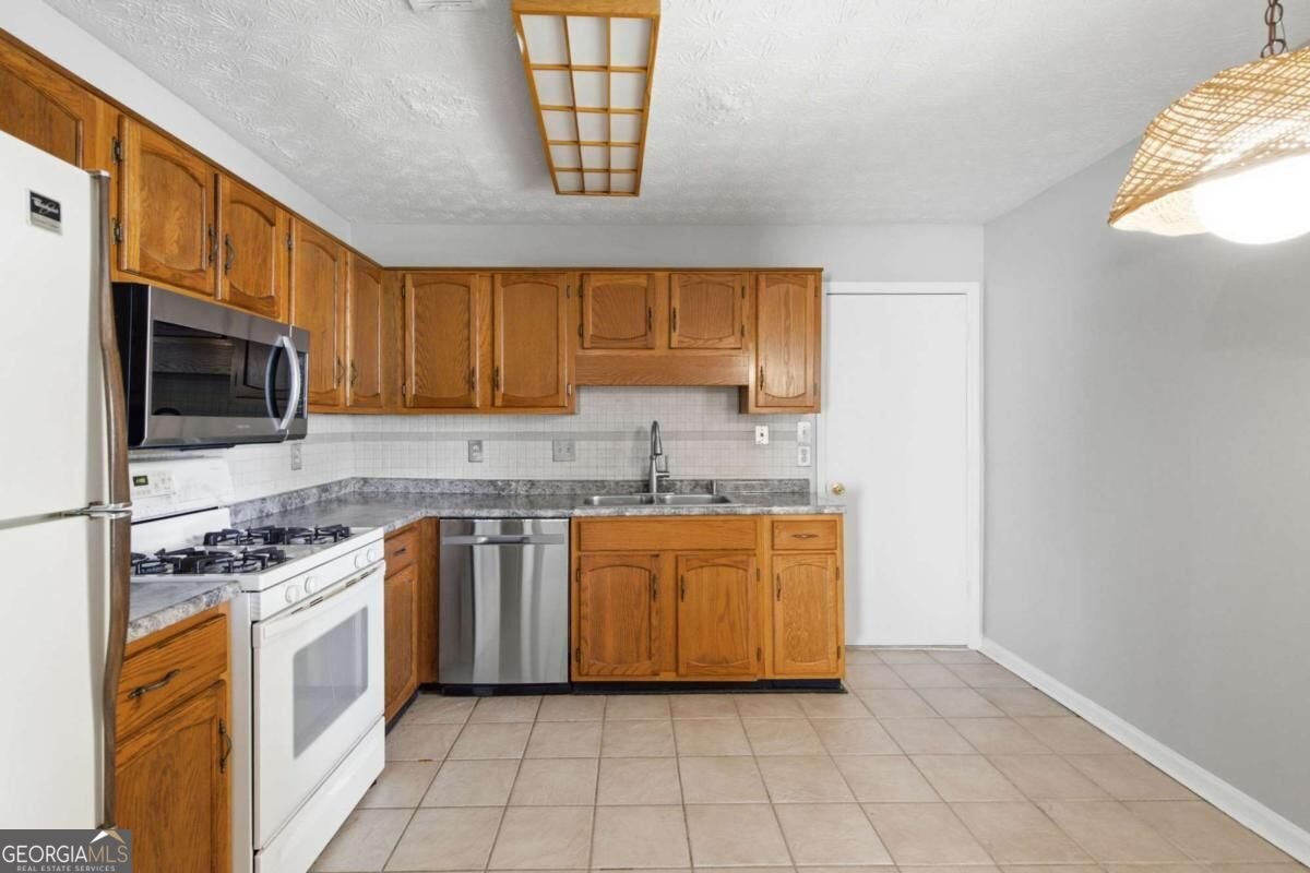 693 Brandlwood Way Lilburn - Photo 8