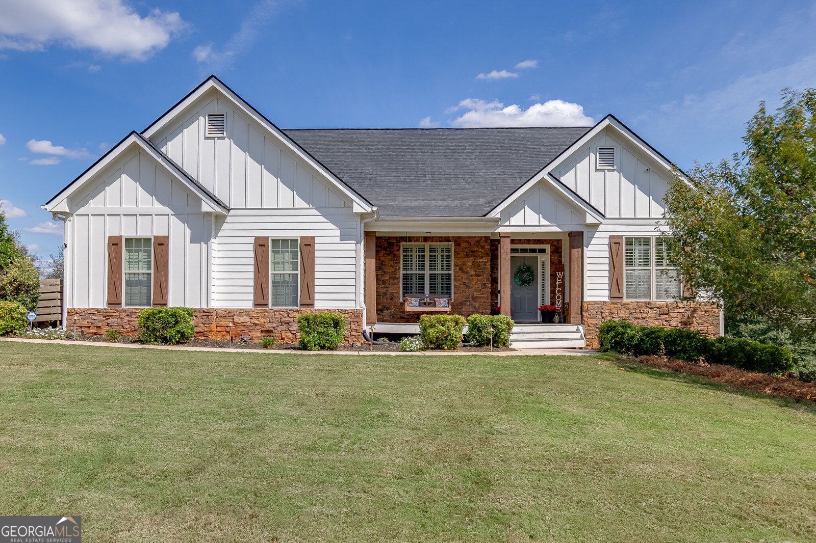 363 Durham Drive Hoschton - main photo