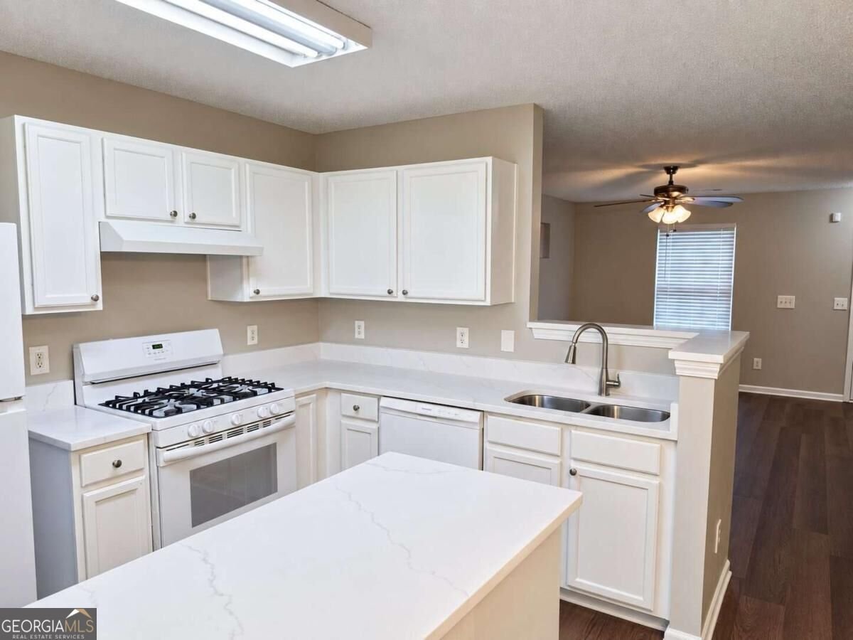3389 Sable Chase Lane South Fulton - Photo 10