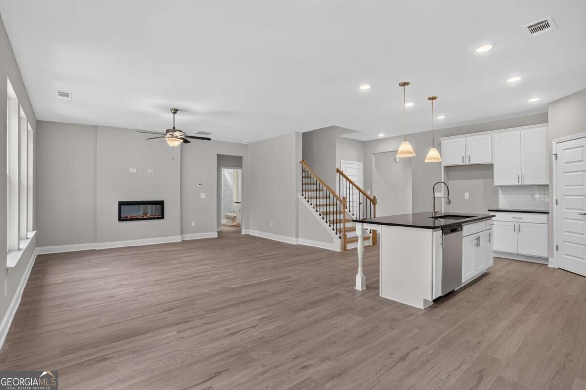 232 Sage Street Commerce - Photo 11