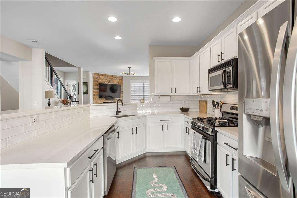 3796 Chattahoochee Summit Drive Atlanta - Photo 13