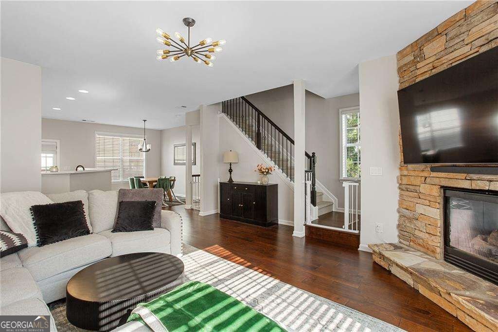 3796 Chattahoochee Summit Drive Atlanta - Photo 8