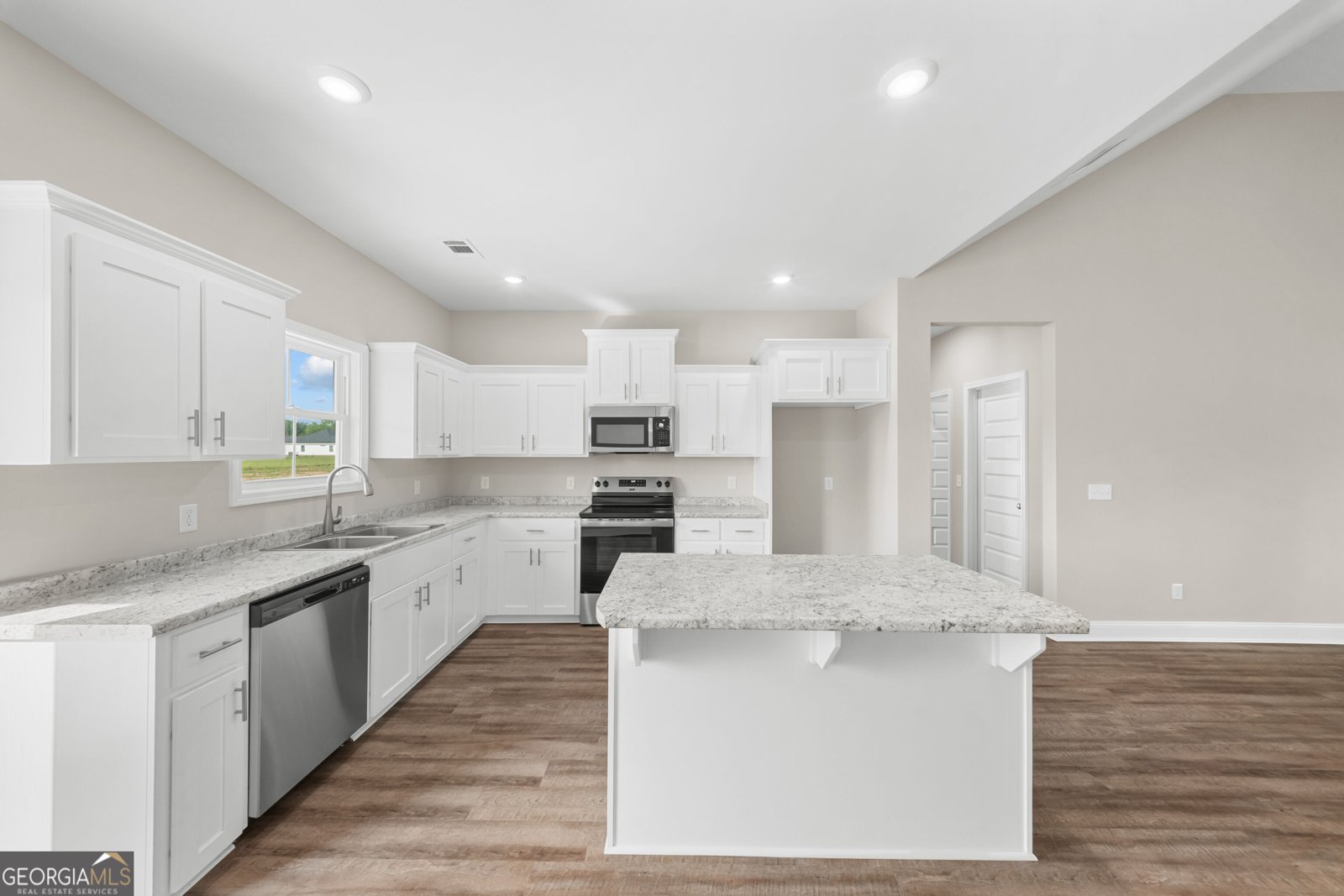 664 Belfast Loop Ellabell - Photo 6