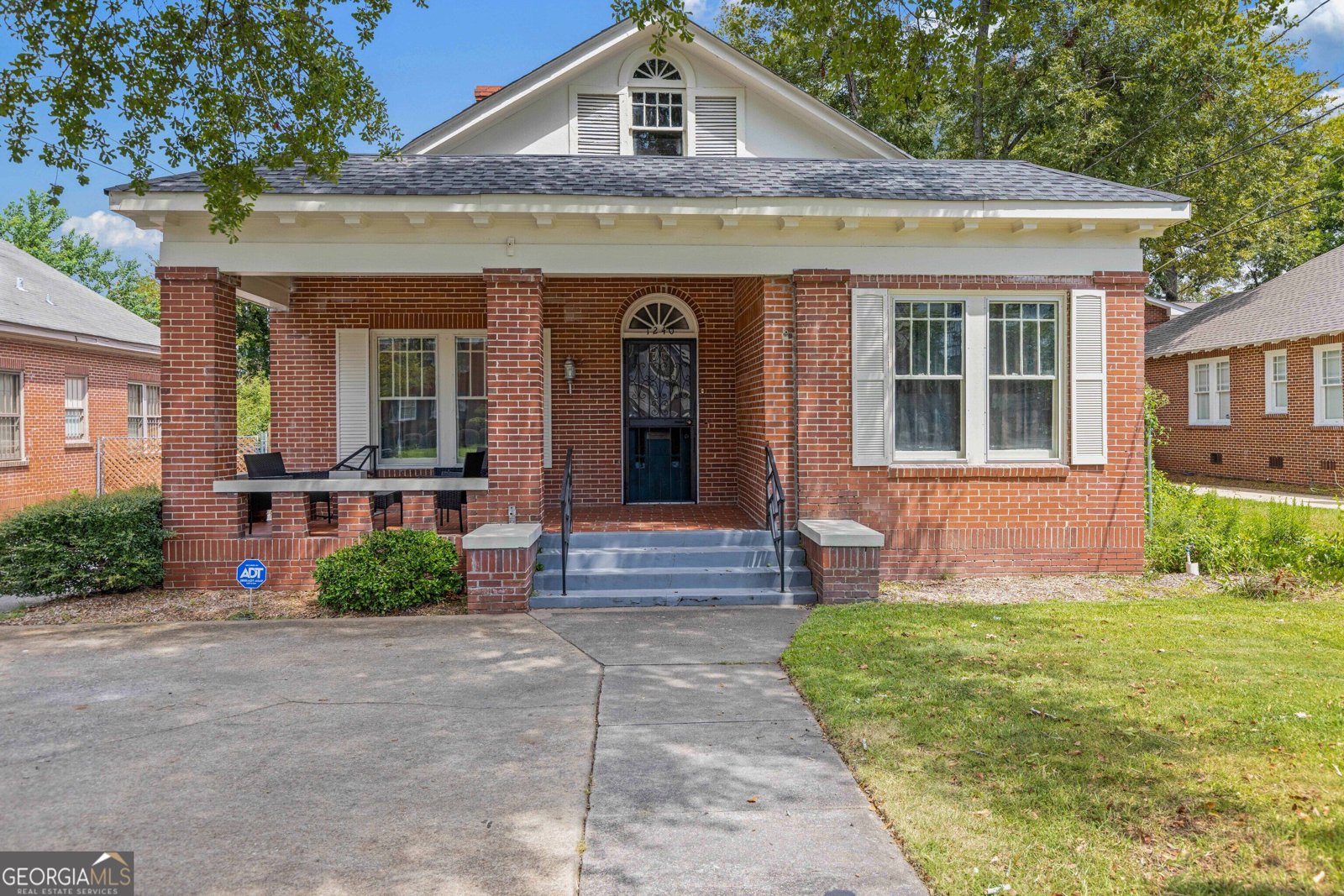 1240 Peacock Avenue Columbus - main photo