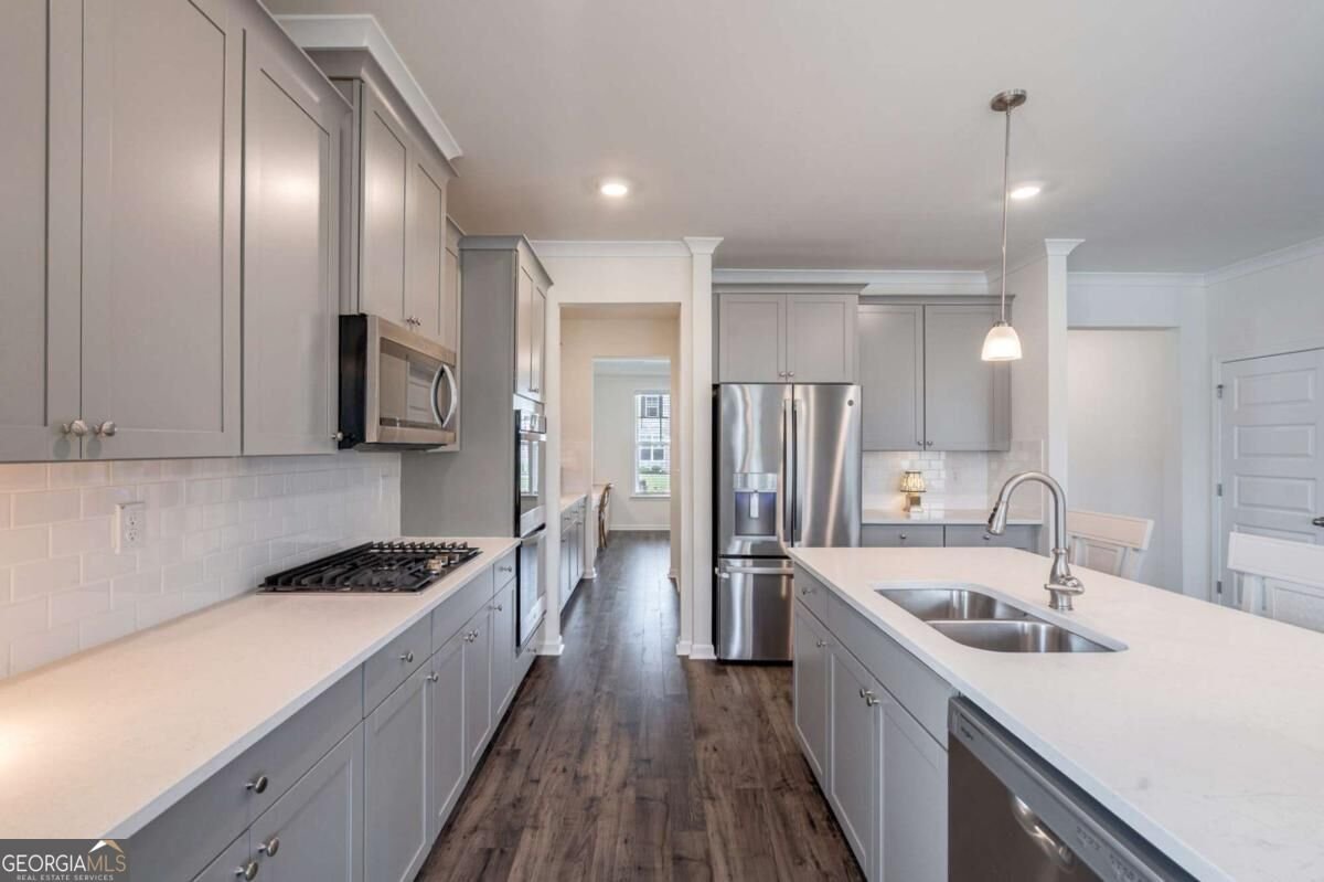 2062 Brookside Circle Statham - Photo 10