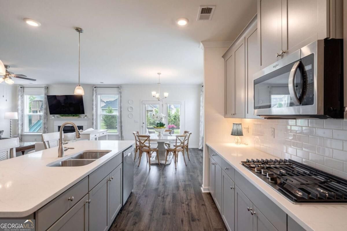 2062 Brookside Circle Statham - Photo 11