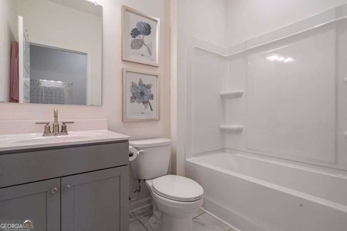 2062 Brookside Circle Statham - Photo 35