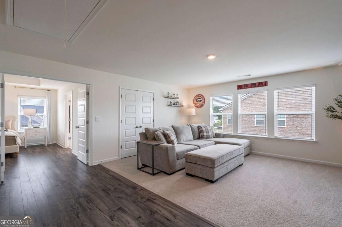 2062 Brookside Circle Statham - Photo 39
