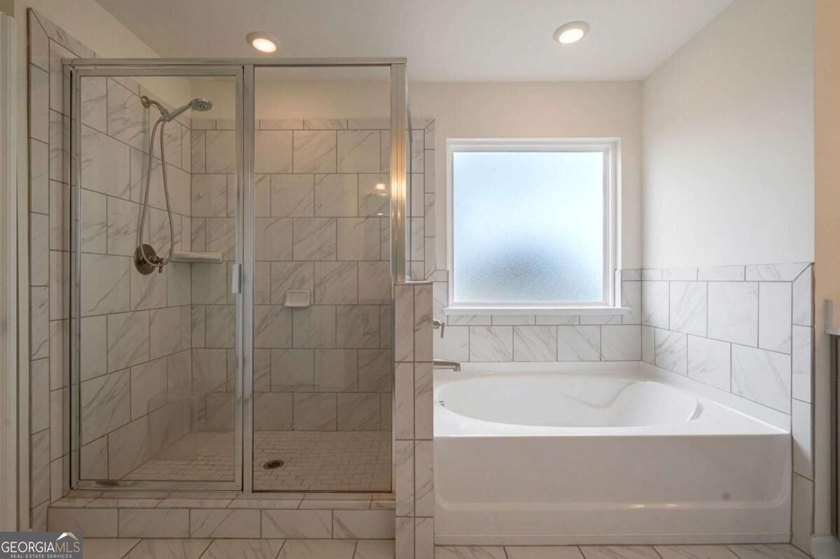 2062 Brookside Circle Statham - Photo 52