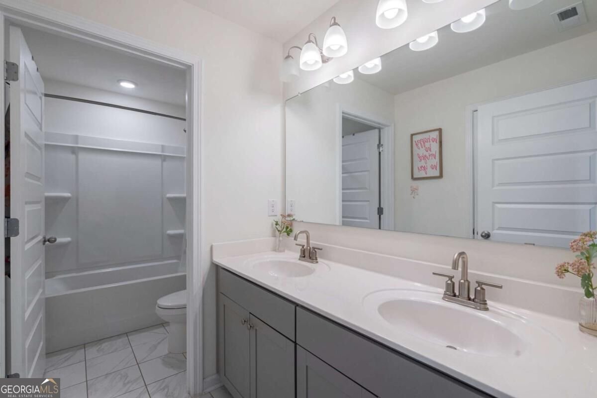 2062 Brookside Circle Statham - Photo 59