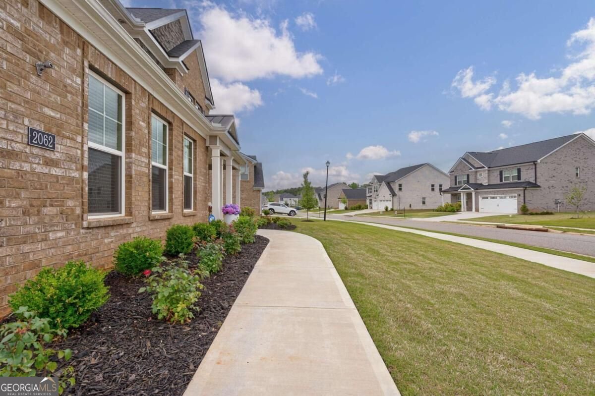 2062 Brookside Circle Statham - Photo 66