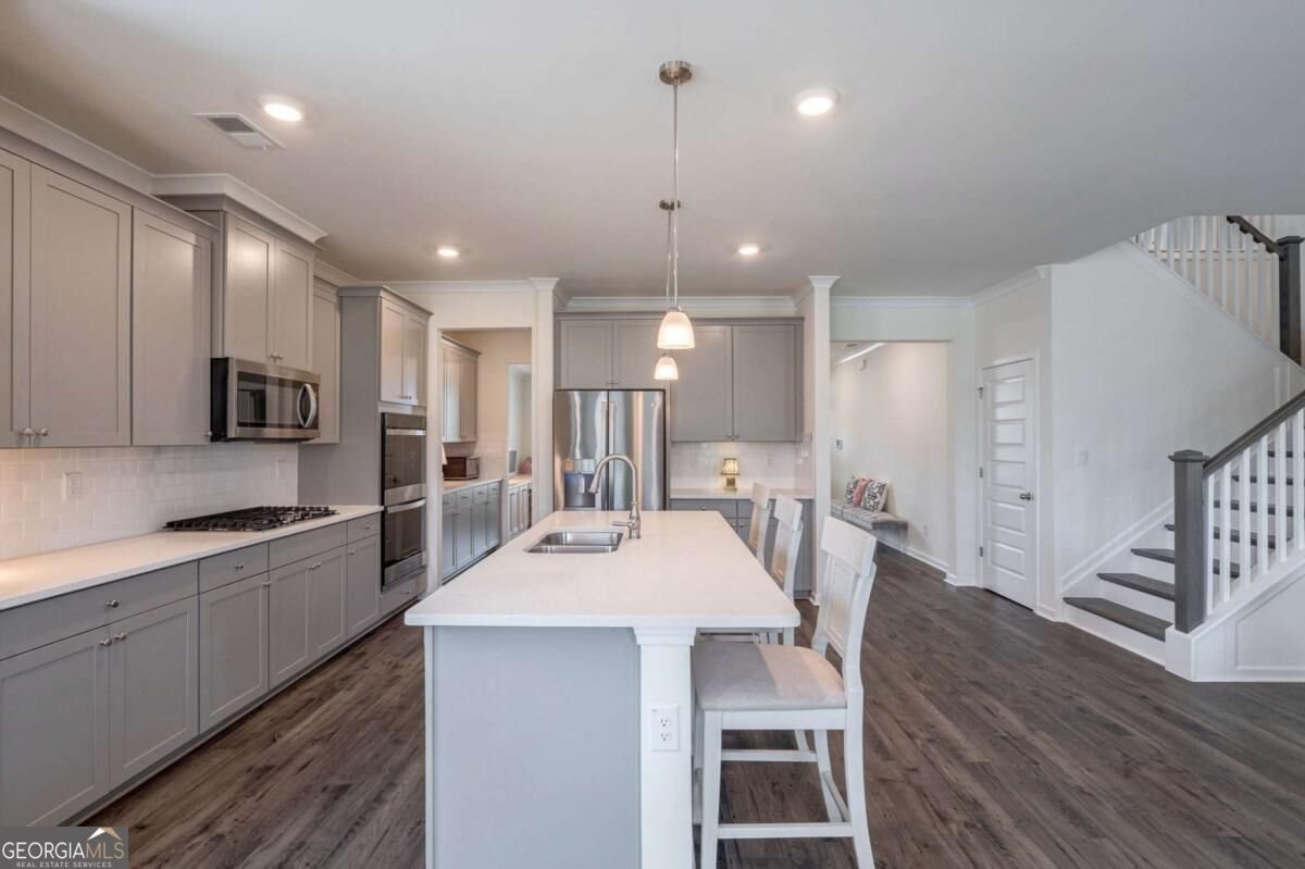 2062 Brookside Circle Statham - Photo 9