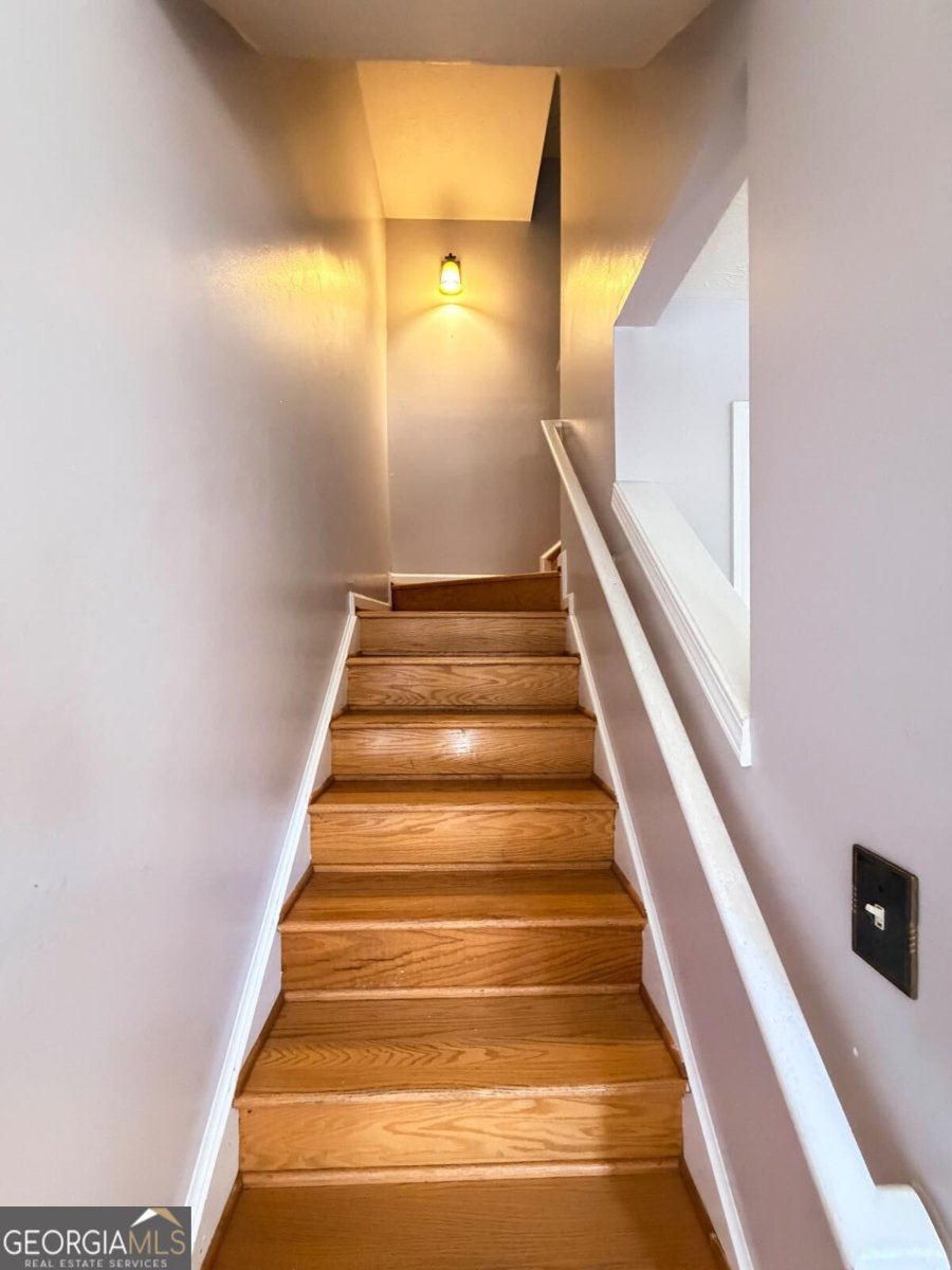 200 Abbotts Mill Drive Johns Creek - Photo 6