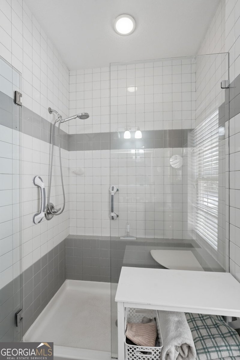 907 Rainbow Circle Cleveland - Photo 45