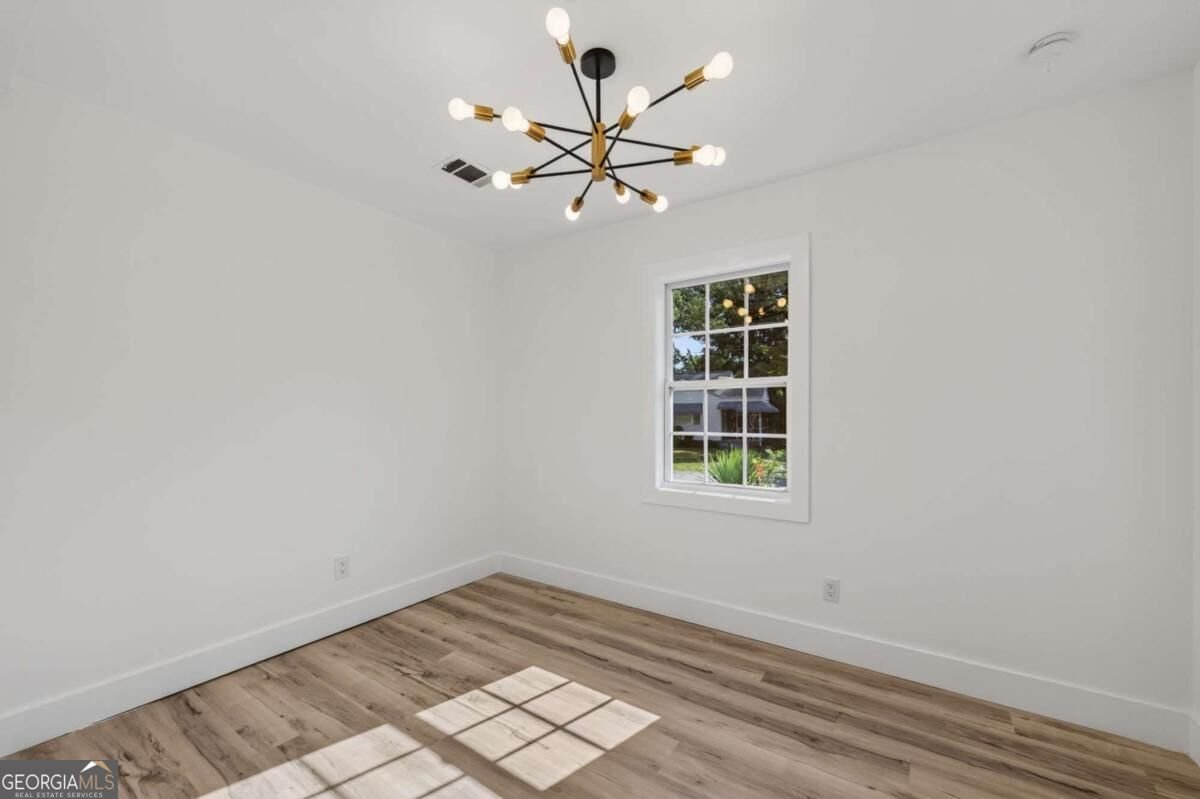 1046 Cheaves Street Forest Park - Photo 11