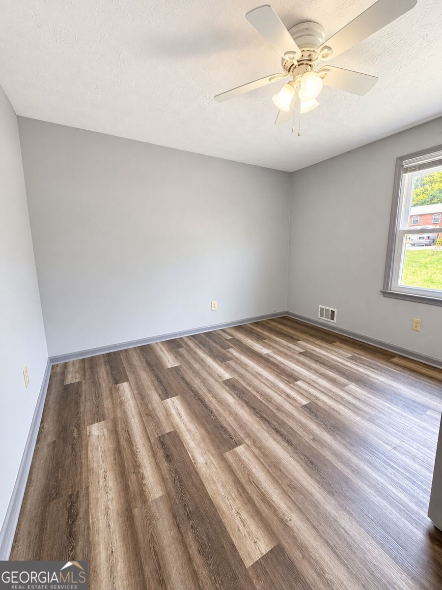 310 Freeport Drive Lawrenceville - Photo 7