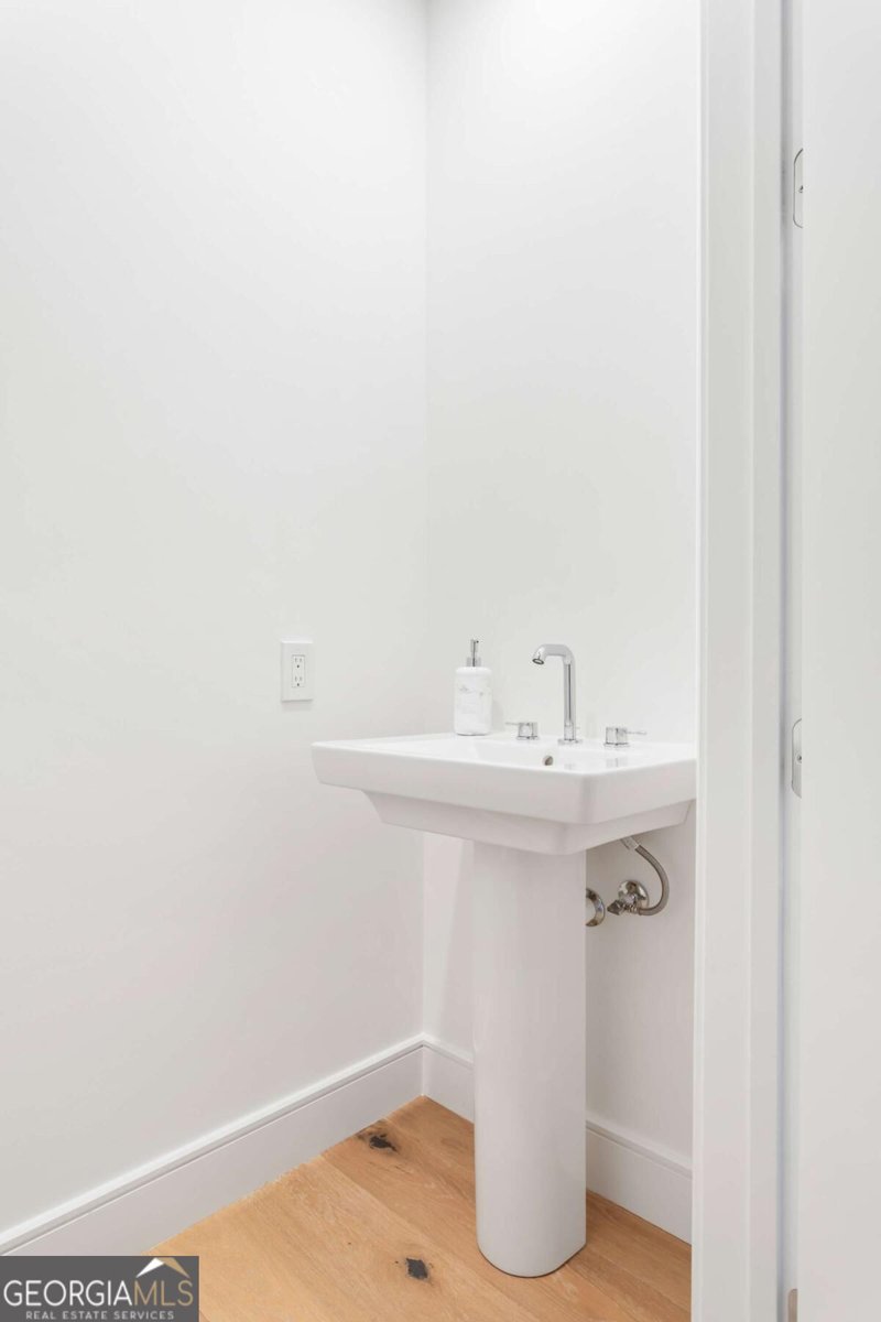 2425 Peachtree Road Atlanta - Photo 13