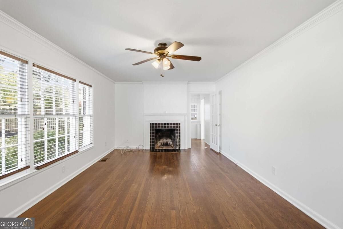 978 Winburn Drive East Point - Photo 11