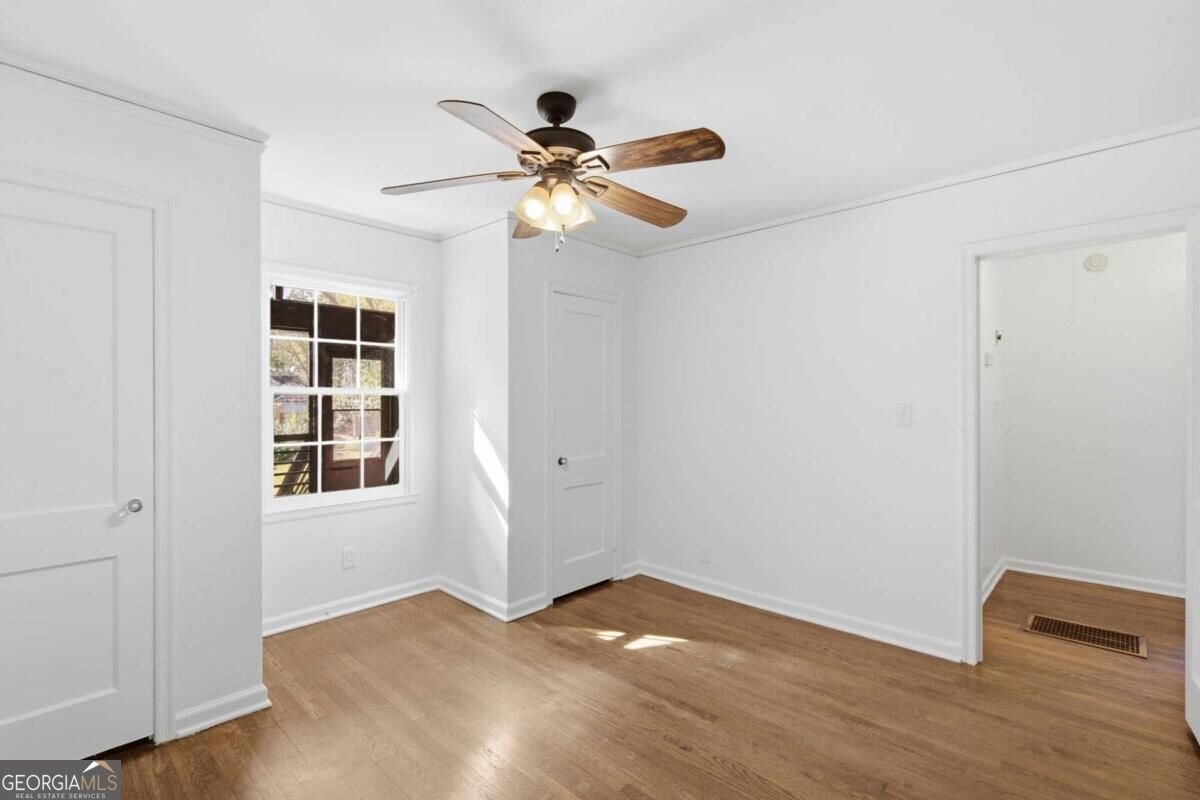 978 Winburn Drive East Point - Photo 28