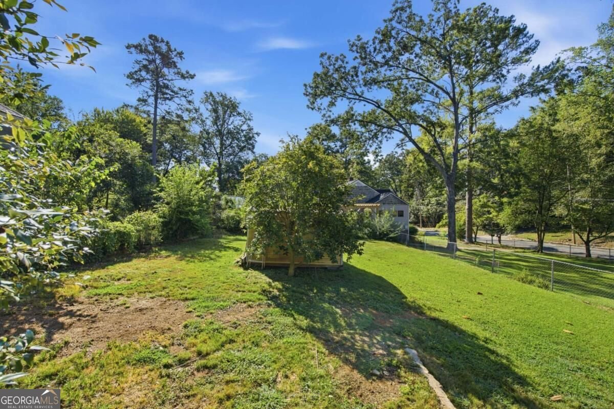978 Winburn Drive East Point - Photo 32