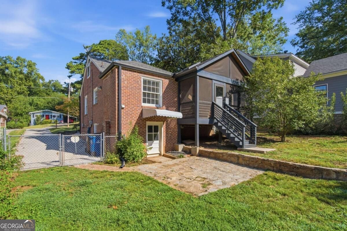 978 Winburn Drive East Point - Photo 33