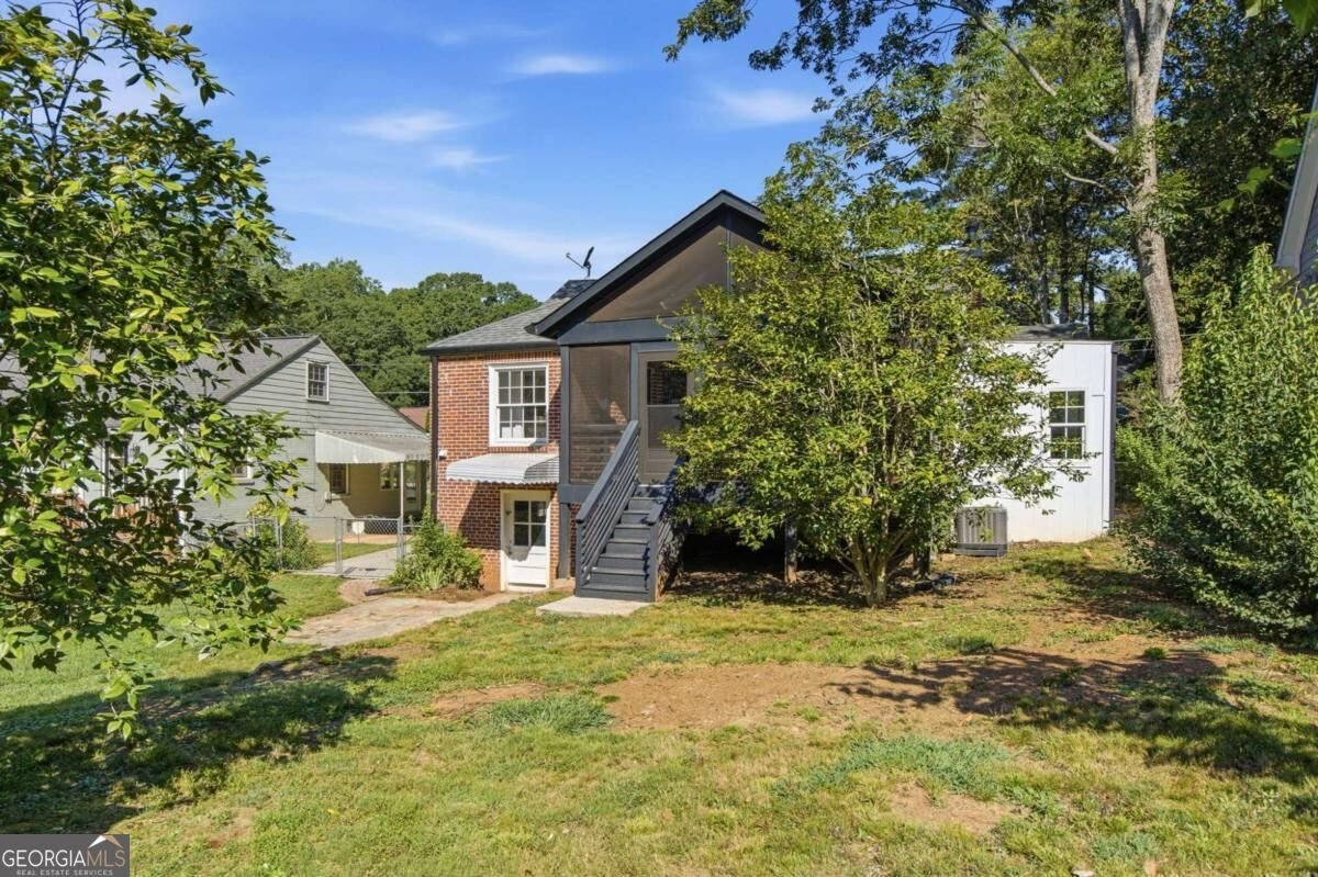 978 Winburn Drive East Point - Photo 34