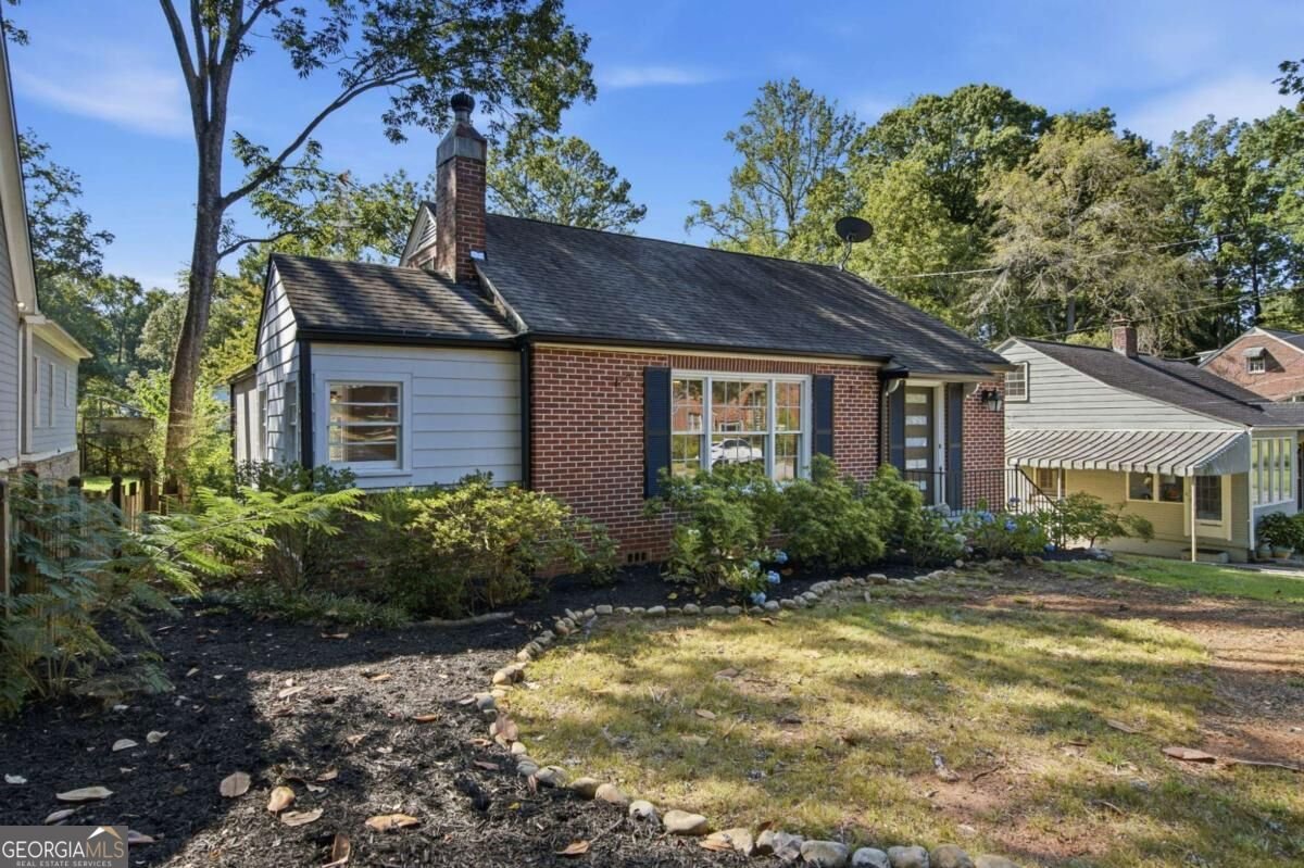 978 Winburn Drive East Point - Photo 8