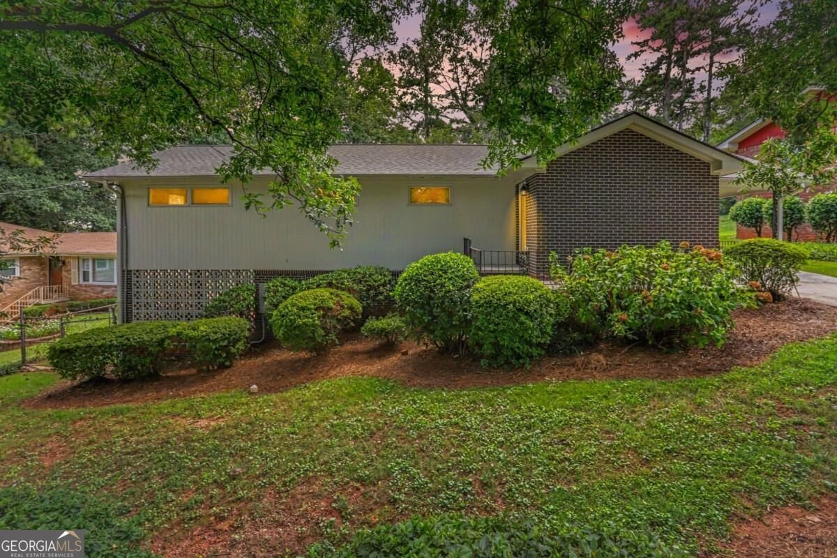 2213 Doris Drive Decatur - main photo